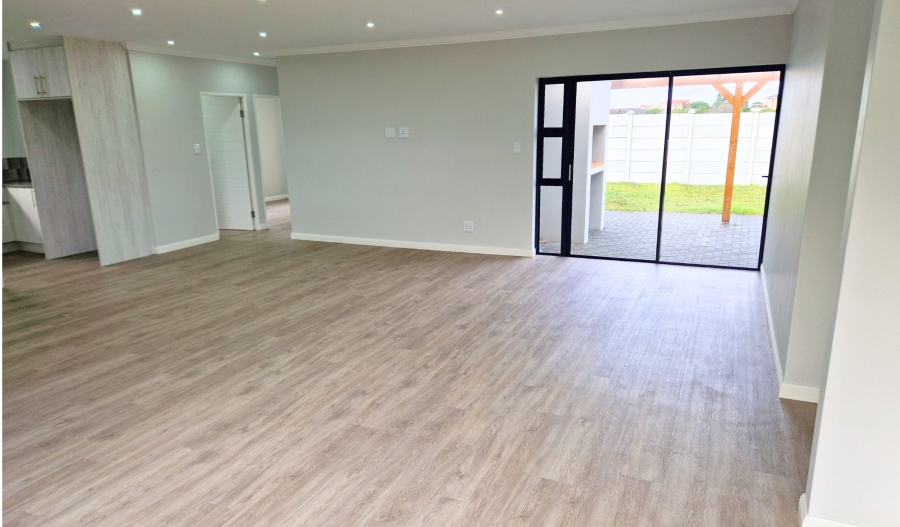 3 Bedroom Property for Sale in Paradise Beach Eastern Cape